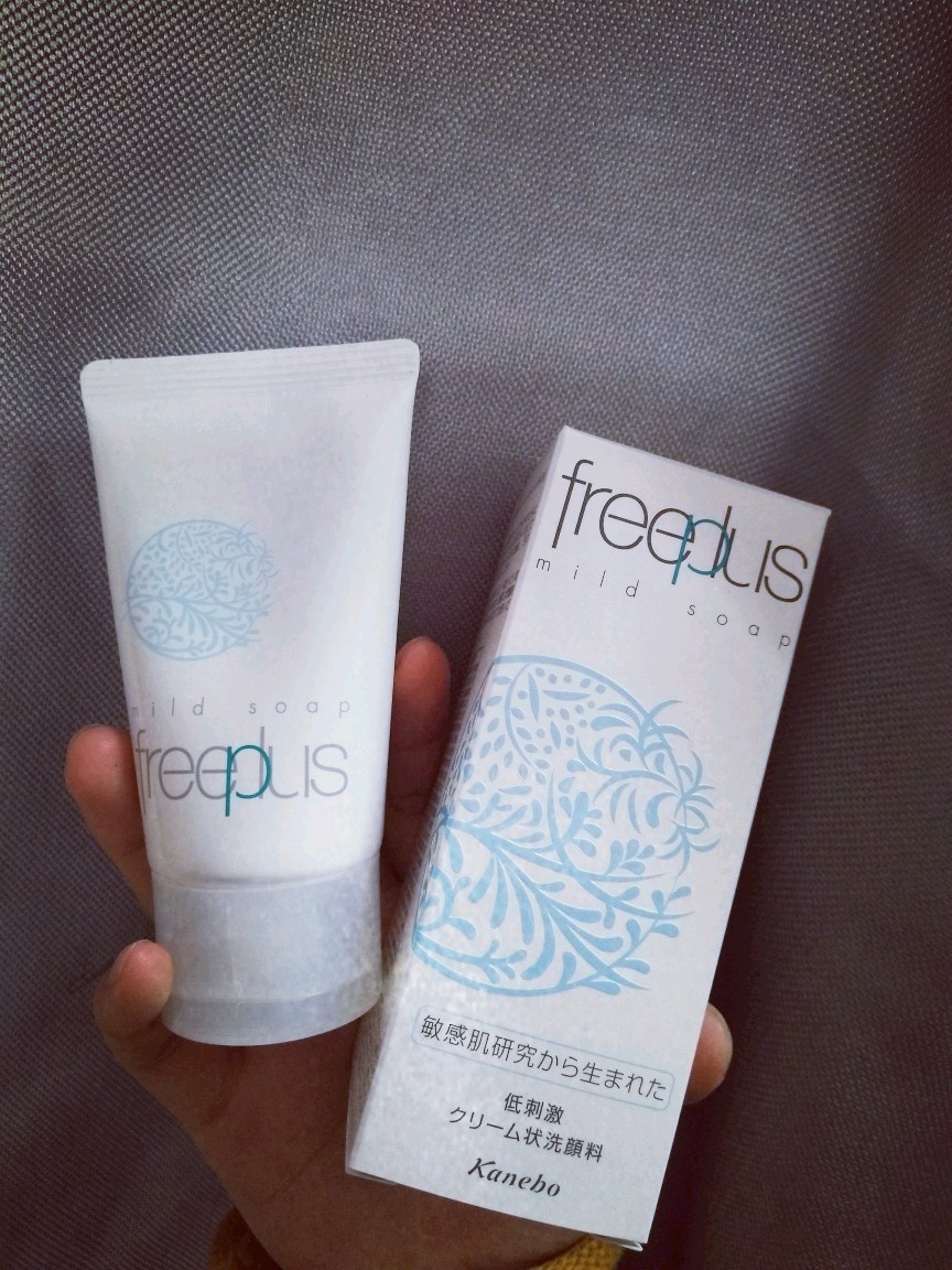 freeplus洗面奶60g