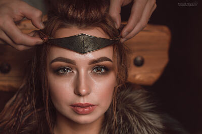 在这里，汇聚着一群脑海中充斥着斑斓幻想的人。 夜晚，我们难眠。 白日，我们入梦。 聆听吧！ 那贝斯的低语， 那鼓点的舞步， 那钢琴的哭泣， 那色彩斑斓的云彩与星尘的唱诗班。 冰冷的氛围，微暖的后摇，微醺的#堆…