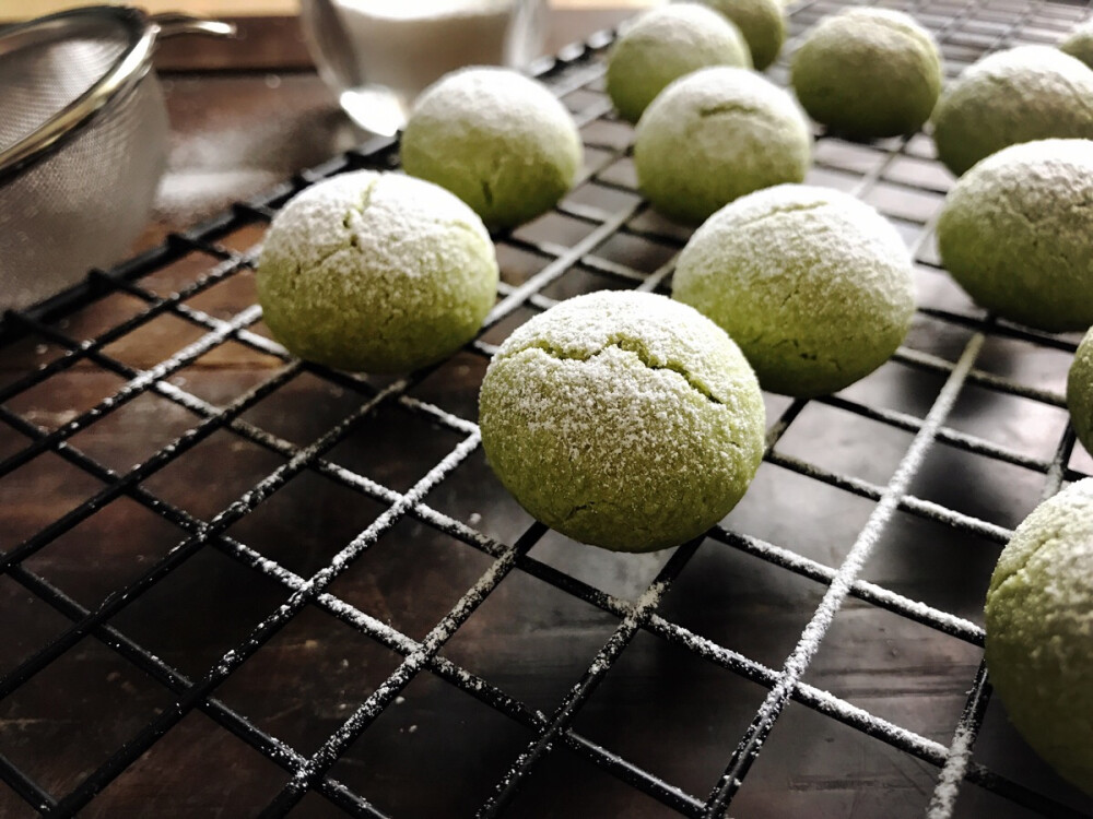 抹茶莎布雷酥球