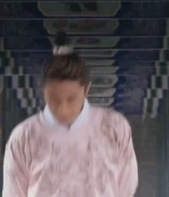 #霍建华# 早安。大家周二加油大半夜孩子发烧，整到凌晨四点多。终于退烧咯。现在，我要去睡个回笼觉我要去梦见华哥了 ​​​​