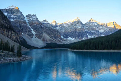 亲眼看到的总比照片上的真实