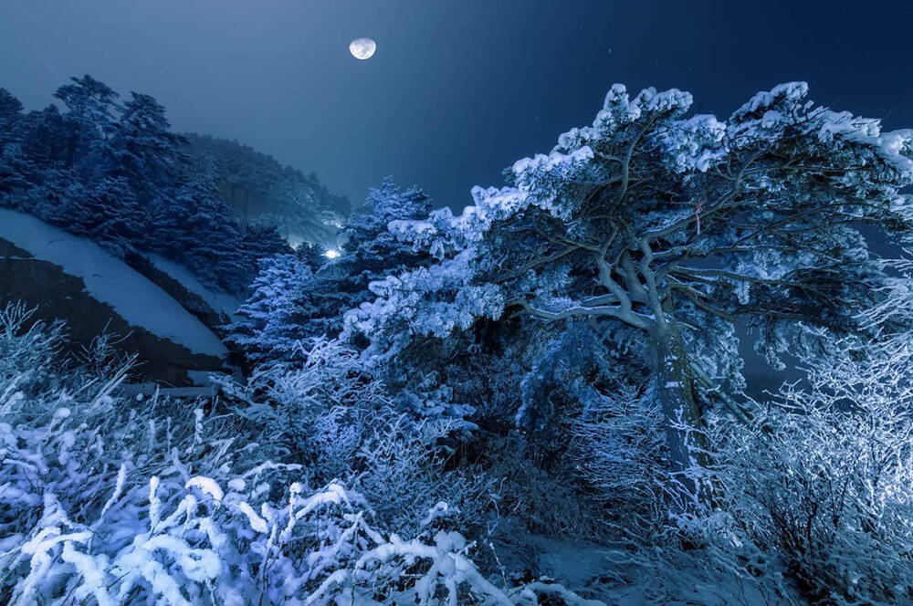 层层叠叠 山雪山月