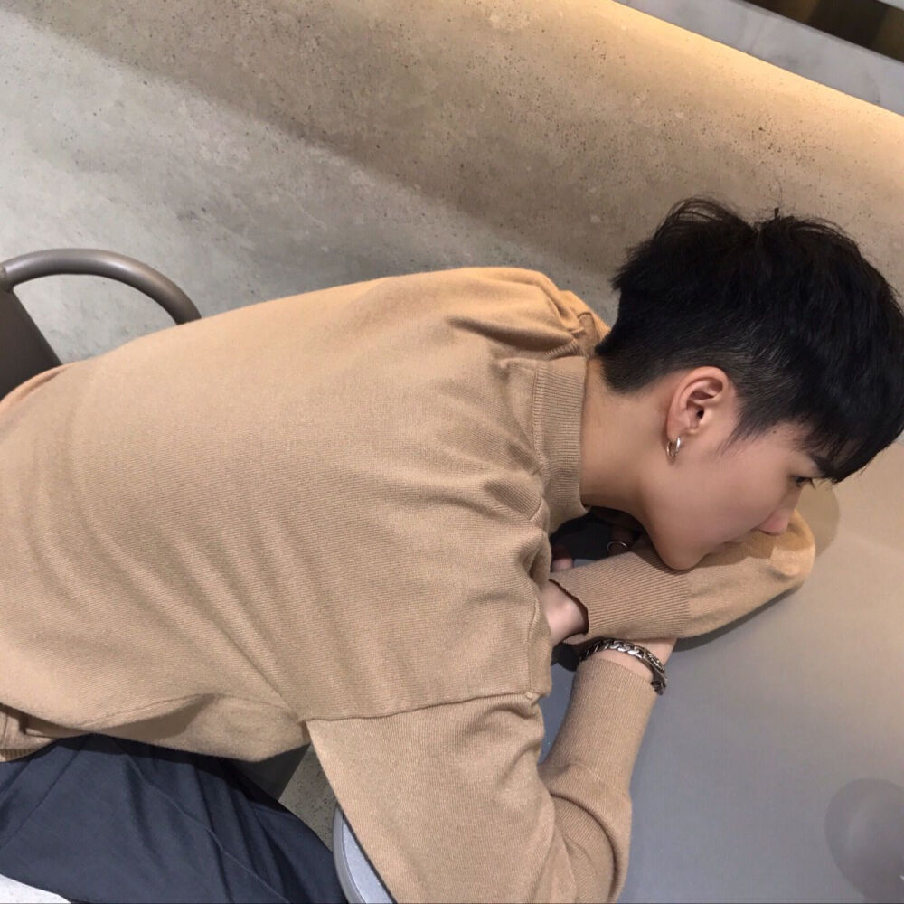 daisy妤故の男生头像男头韩系