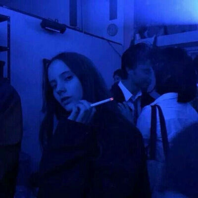 酷。（又要p上去的烟）