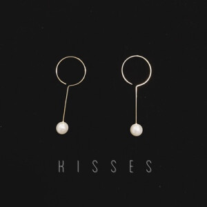 《吻店 手作》新上折扣  简约 树脂珍珠耳钉