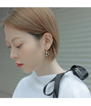 定制
            ESCA × Mell 镀18k金星空蓝金砂石耳环耳夹耳坠无耳洞耳钉女 蓝