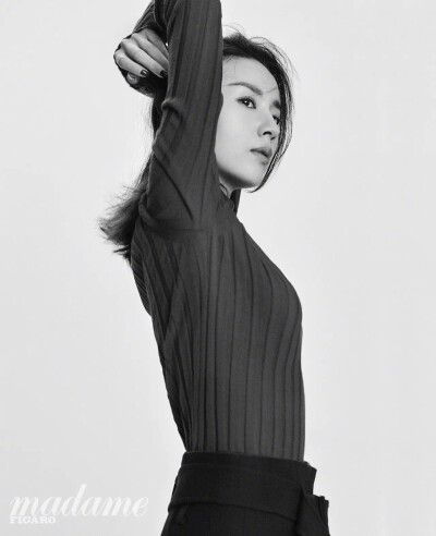 #美图系列##董洁# 《Madame Figaro》10月刊 “开朗比什么都重要”@董洁 ​​​