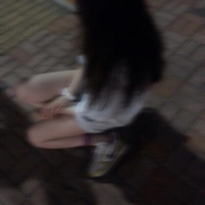  他啊 说最爱我然后下一秒就跟追她的女生在一起了 一起用了情头 空间暧昧啊 他说他觉得不适合我 现在遇见他们我都回给予一个灿烂的微笑 因为，要给最讨厌的人回一个最灿烂的笑脸啊。你很优秀啊，但我也不差啊，从此…