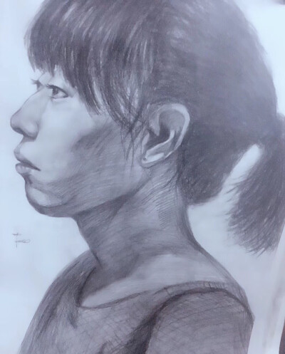 素描女孩