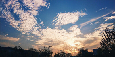 天空 落日 余晖