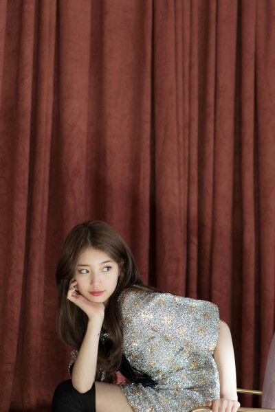 裴秀智Suzy