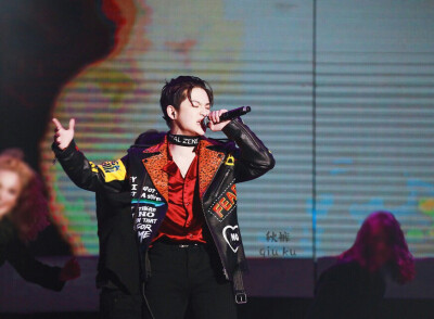 周震南 震四方 南极星 永不荒