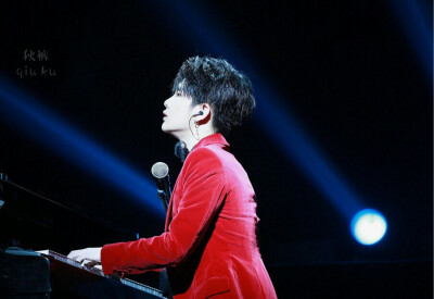 周震南 震四方 南极星 永不荒