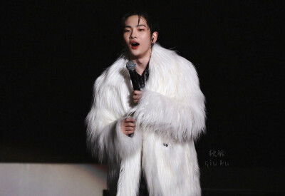 周震南 震四方 南极星 永不荒