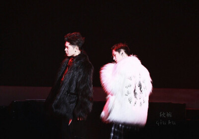 周震南 震四方 南极星 永不荒