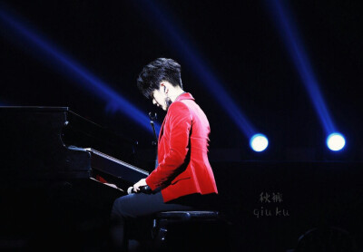 周震南 震四方 南极星 永不荒