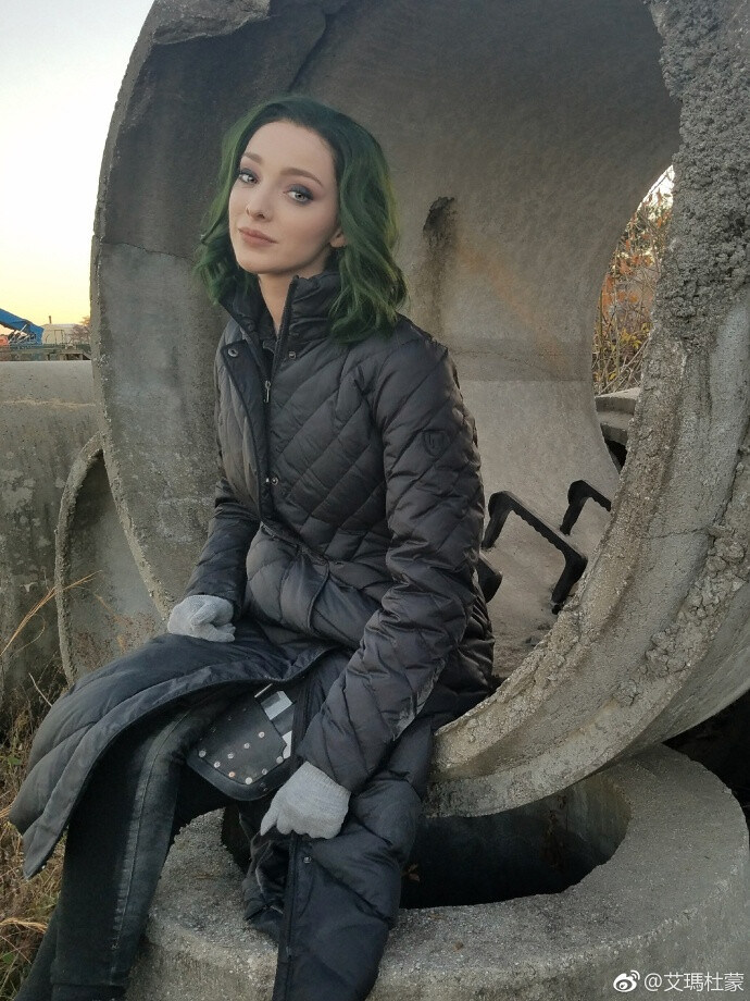 ✖ #EmmaDumont# ​​​​ by REICY