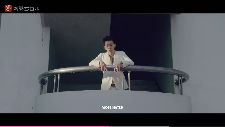 朴宰范 Jay Park AOMG
我自己随手一截