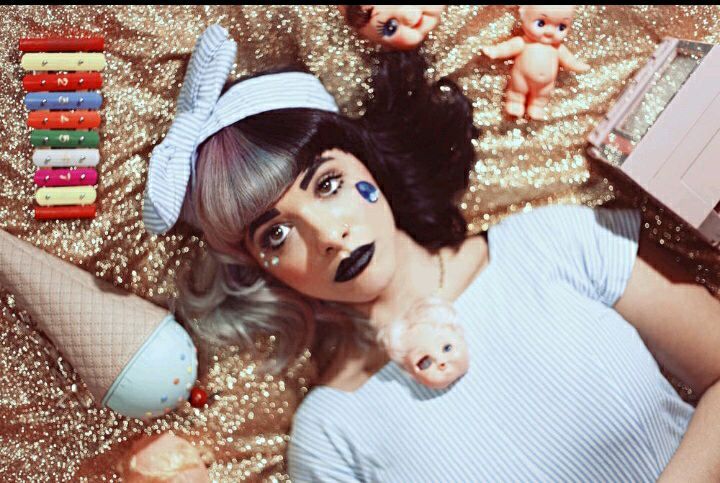 牙牙 Melanie Martinez 牙缝妹 欧美歌手 