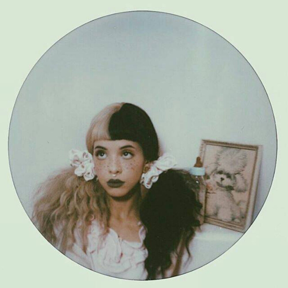 牙牙 Melanie Martinez 牙缝妹 欧美歌手 