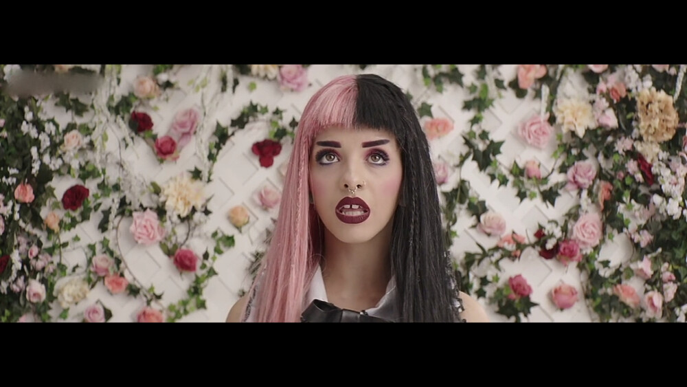 mv 牙牙 Melanie Martinez 牙缝妹 欧美歌手 