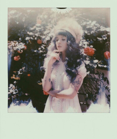 牙牙 Melanie Martinez 牙缝妹 欧美歌手 