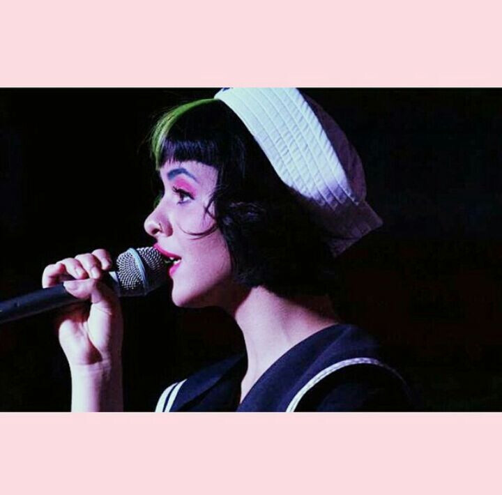 牙牙 Melanie Martinez 牙缝妹 欧美歌手 