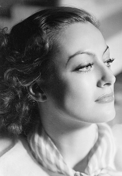 Joan Crawford photographed by Clarence Sinclair Bull, 1933