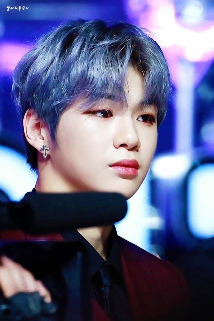 ❤❤WANNA ONE 姜丹尼尔 171202 MMA 饭拍 Cr.niel night ​​​​