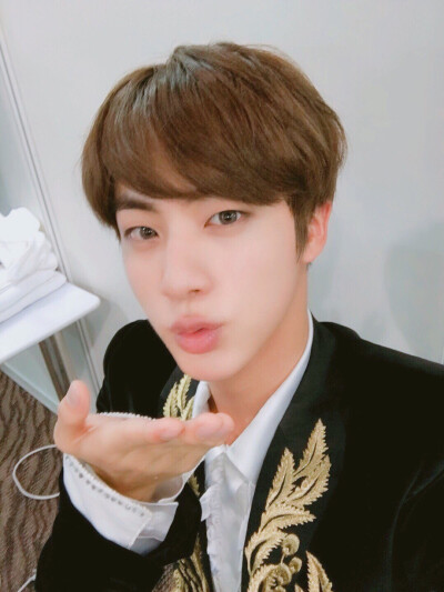 김석진 