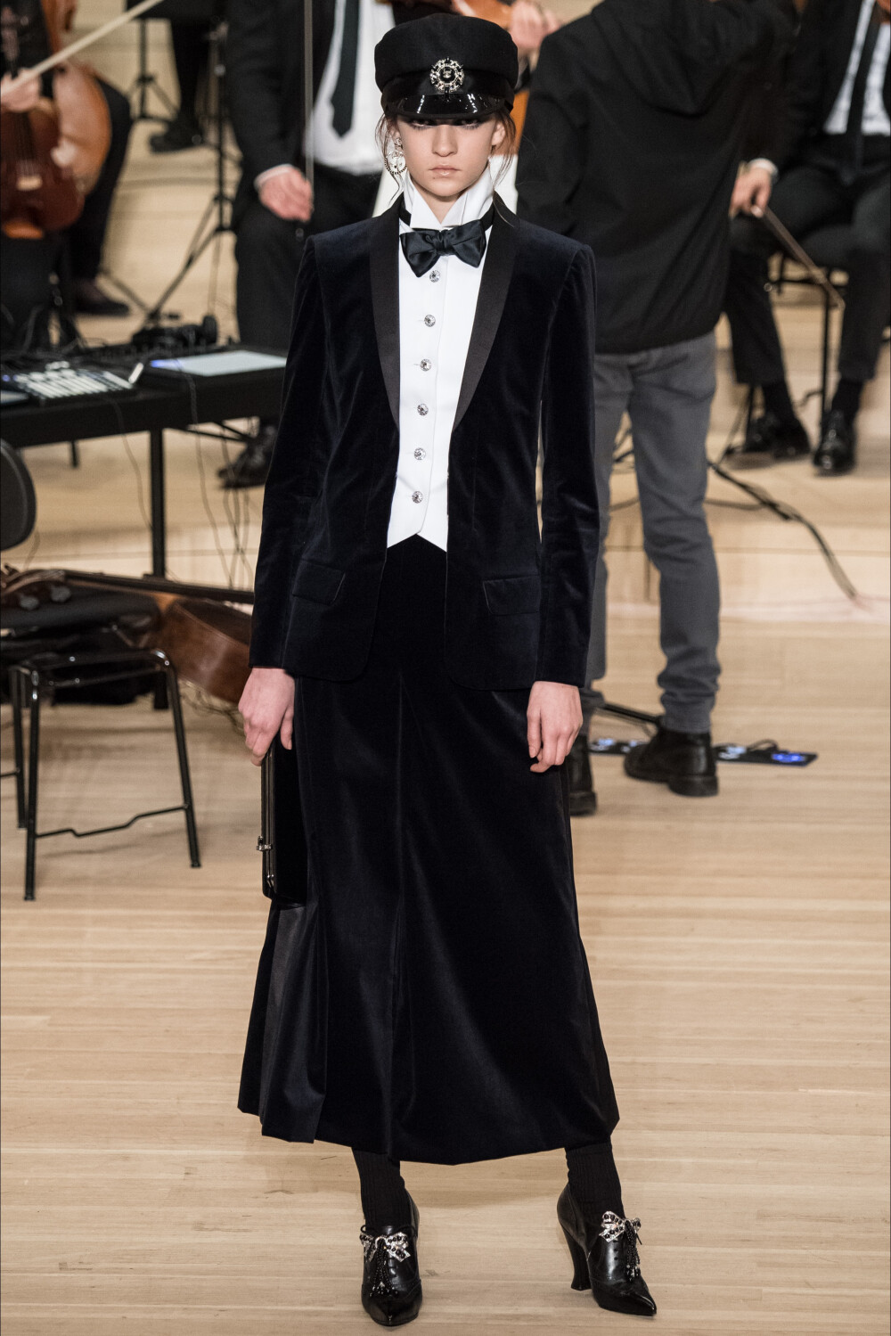 Chanel（香奈儿）2018早秋系列发布秀