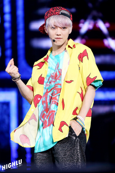 鹿晗 LUHAN