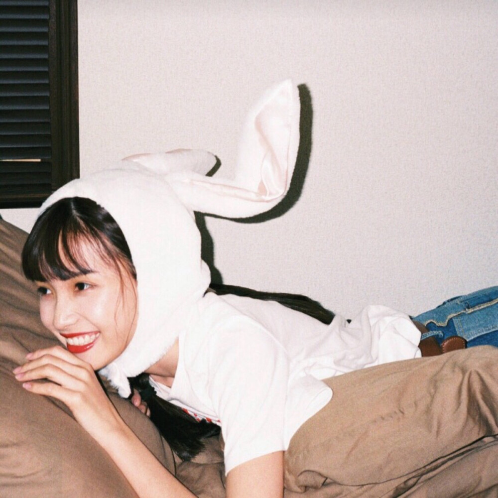 很多事情都很糟糕
但人间有人间的好
人间有你