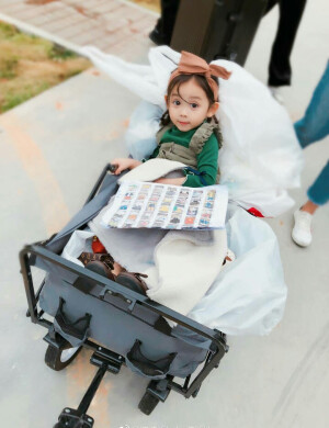 可爱萌娃头像壁纸
沈佳昕baby 小萝莉♡