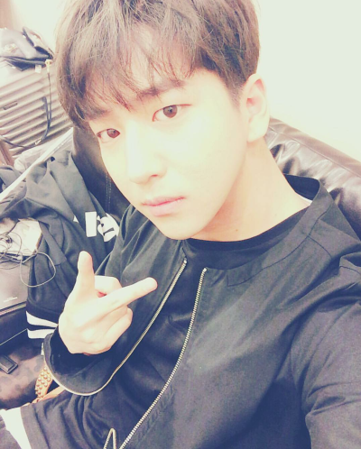 BARO（车善玗）
WM Entertainment（中国唱片约公司华纳）所属五人团体B1A4（血型团）rapper
1992年9月5日生，身高178，8型处女座