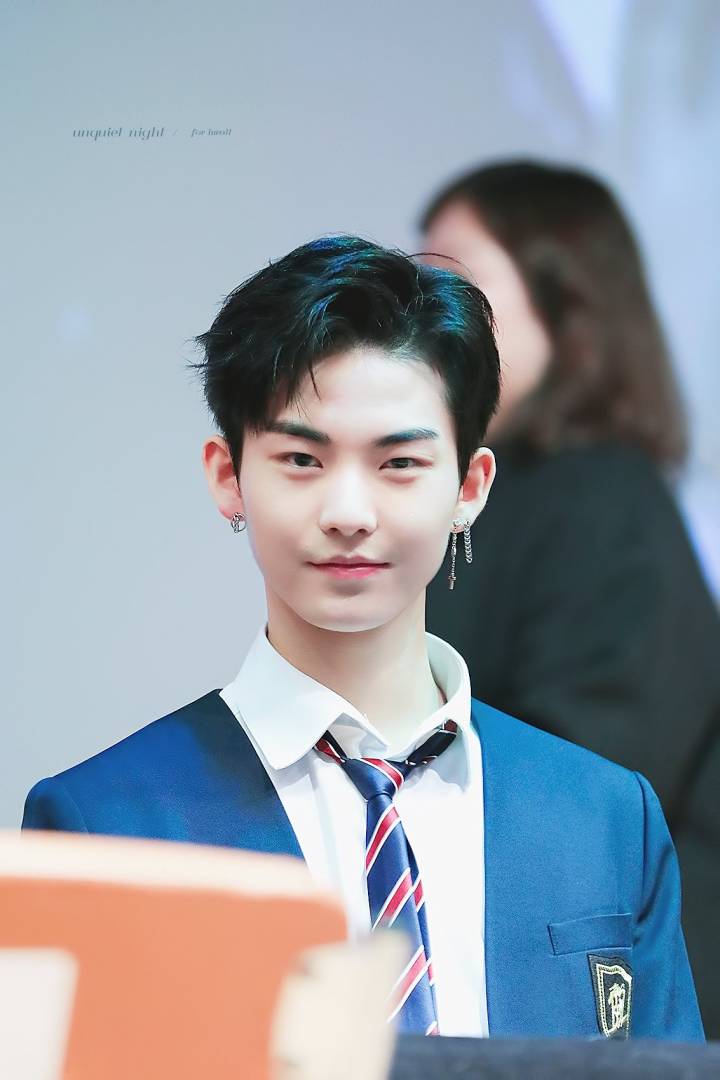 许贤俊 HWALL 小花