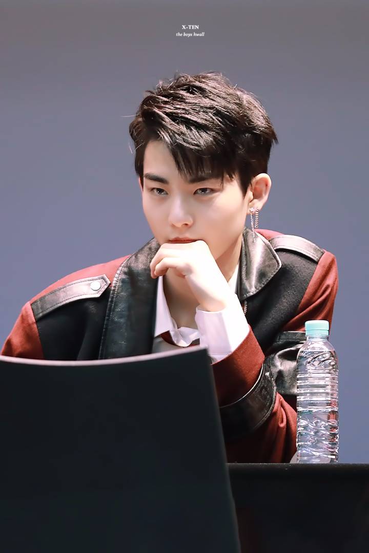 许贤俊 HWALL 小花