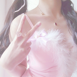 软妹头像:乖巧. ๑了无悲欢