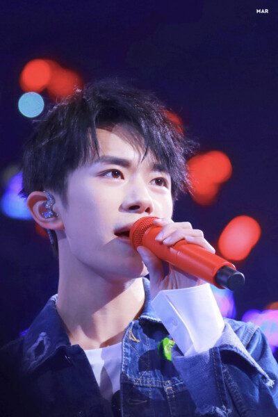 tfboys 易烊千玺