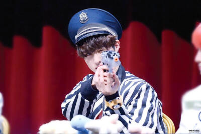 PENTAGON 吕畅九（YEOONE）