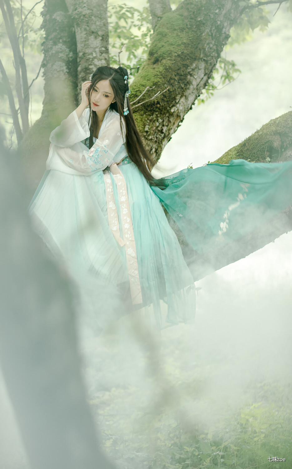 #幽兰# 摄影：七味zoe 出镜：真的菜菜