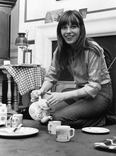 穿衬衫的 Jane Birkin 简 伯金