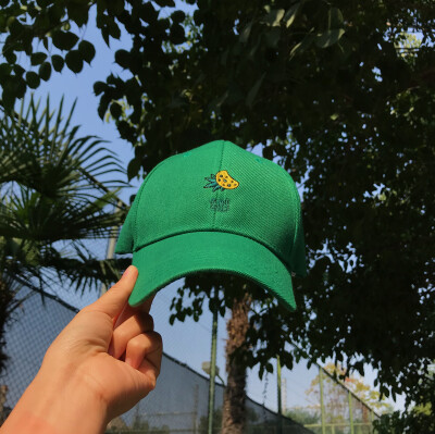 p1nka 定制 搭配单品 绿色菠萝帽英文字母刺绣弯檐帽棒球帽