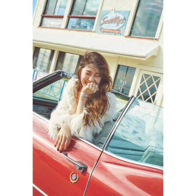 Stephanie INS 黄美英 少女时代成员 活动时期艺名为Tiffany