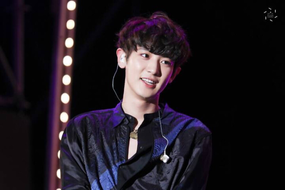 EXO ChanYeol 朴灿烈 cr:logo