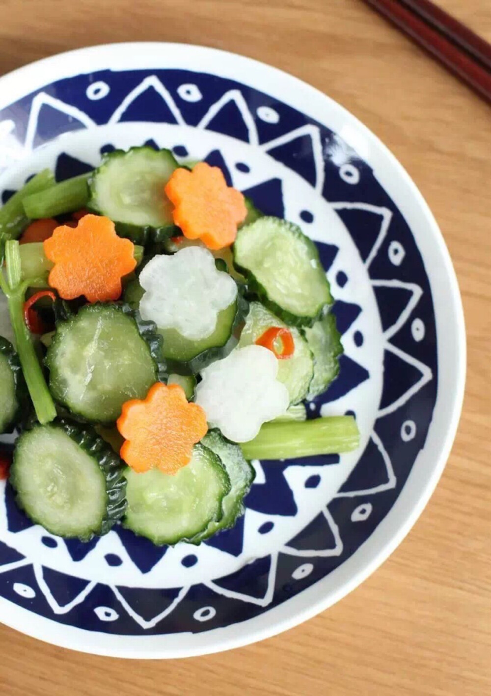 西洋风彩蔬甜醋渍
Vegetable Salad with Sweetened Vinegar
