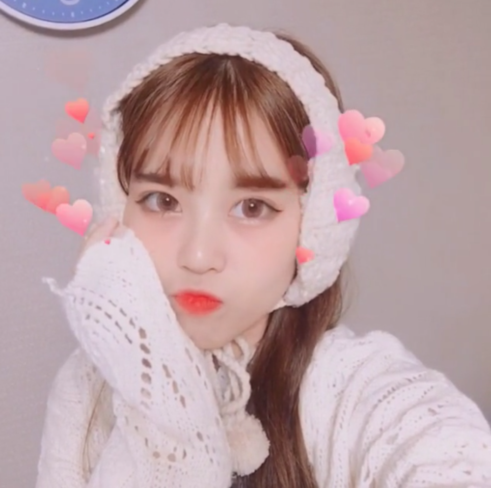 自截♡[女生头像]
图源微博@月月酱cc