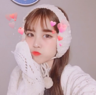 自截♡[女生头像]
图源微博@月月酱cc