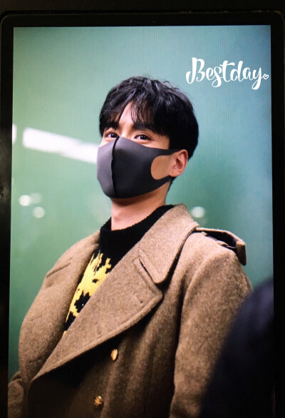 胡一天 12.17 北京-上海 今天被老胡给套路了，伤心。