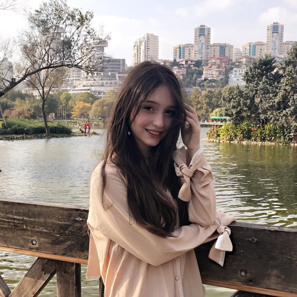 ins | 女头